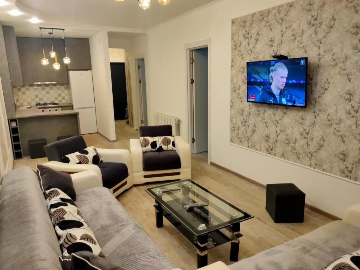 Lilia Apartment บาทูมิ ภายนอก รูปภาพ
